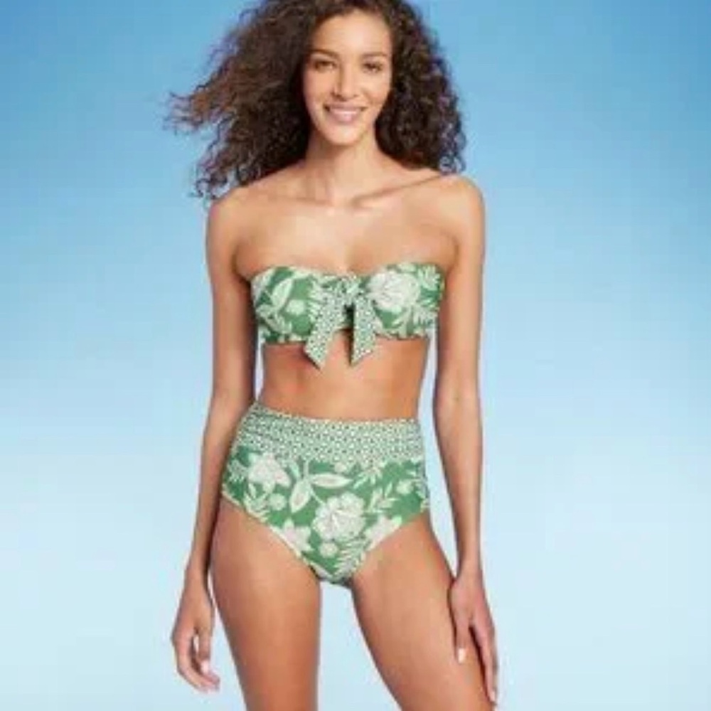 Women’s hidden bandeau underwire bikini top size 38D